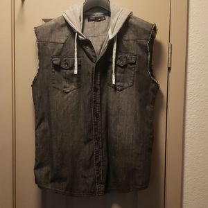 Mens cut off sleeve nutton down